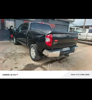 Toyota Tundra 2018 Noir