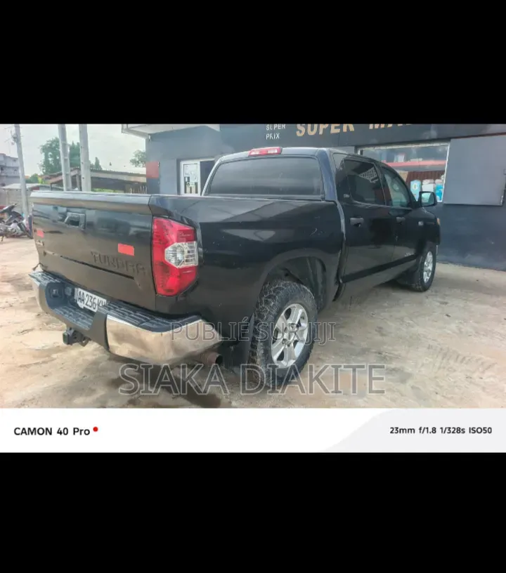Toyota Tundra 2018 Noir