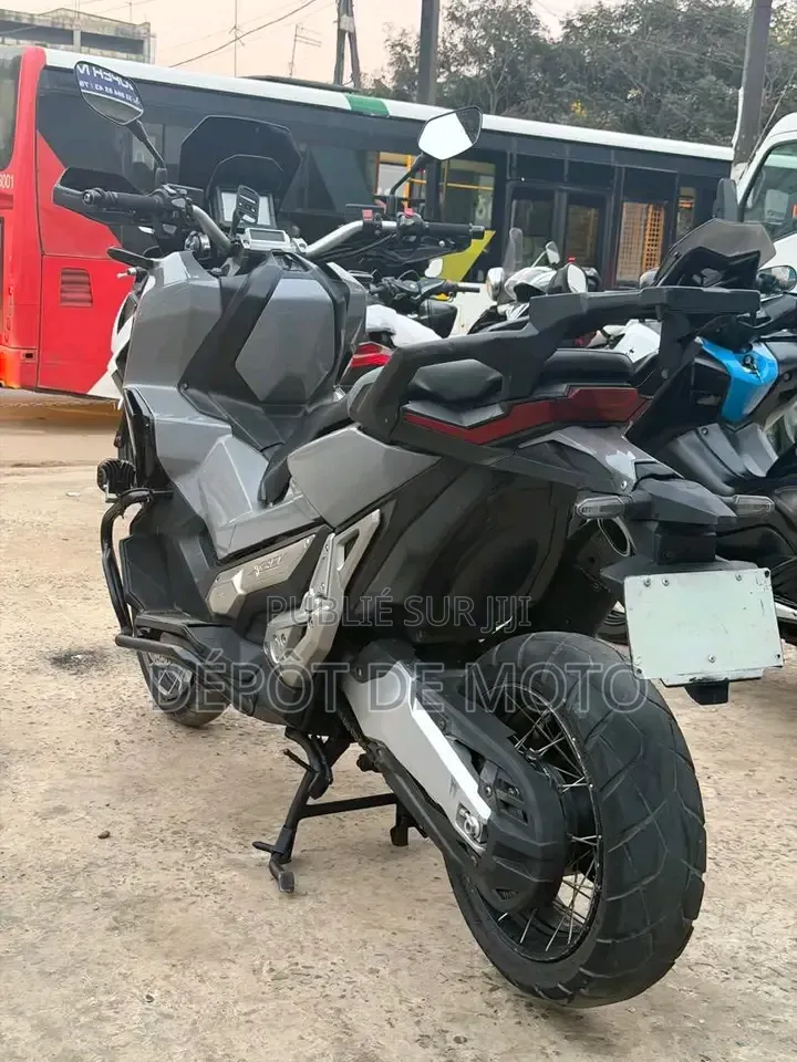 Nouveau Honda Autre 2022 Gris