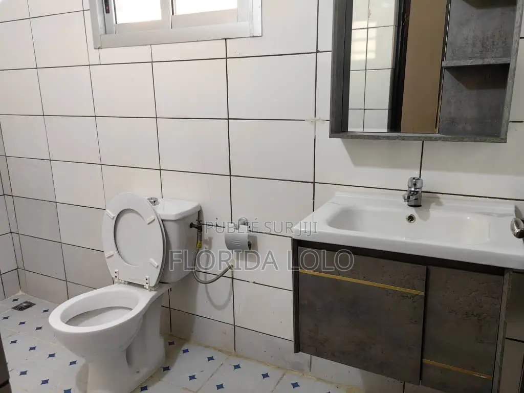 6chbre Duplex dans Floride Lolo, Cocody à Vendre