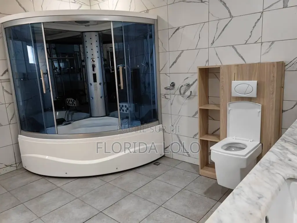 6chbre Duplex dans Floride Lolo, Cocody à Vendre