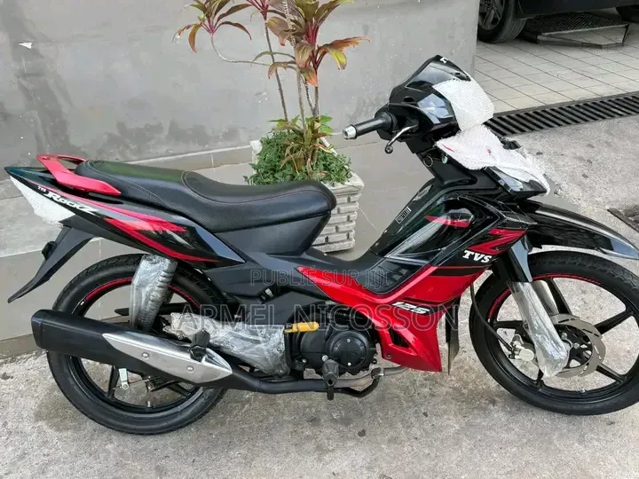 Nouveau TVS Rockz 125 2019 Rouge