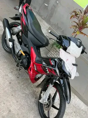 Nouveau TVS Rockz 125 2019 Rouge