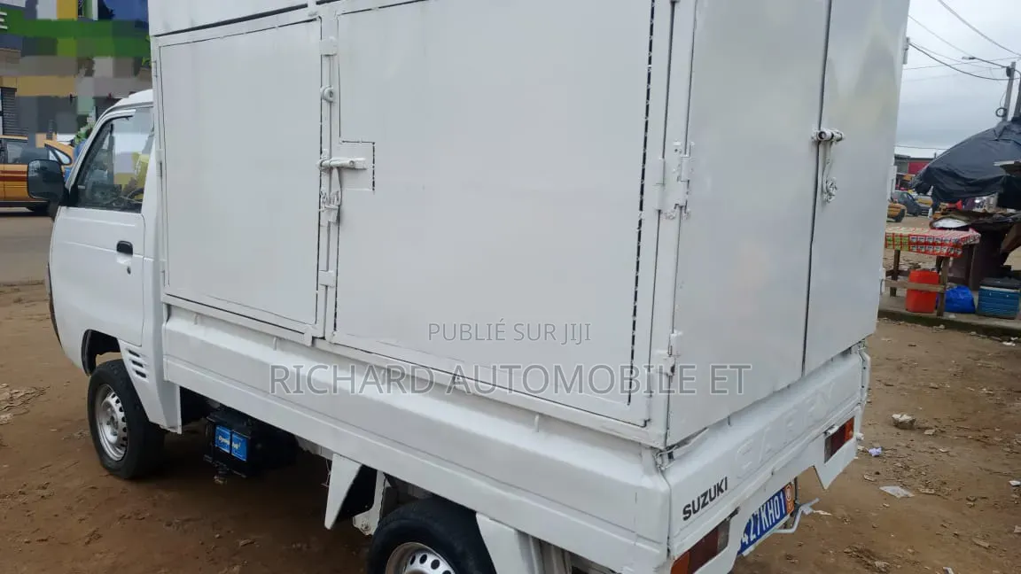 Suzuki Carry