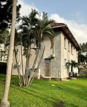 11chbre Villa dans Beraka Corporation, Le Plateau à Vendre