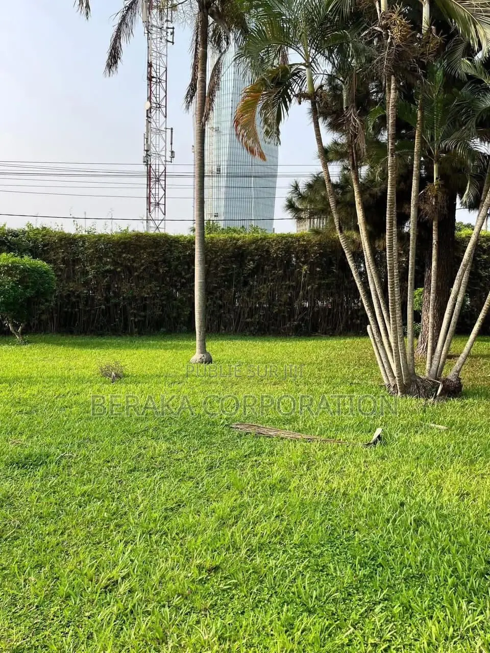 11chbre Villa dans Beraka Corporation, Le Plateau à Vendre