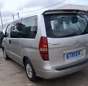 Hyundai Starex 2014 Gris