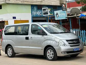 Hyundai Starex 2014 Gris