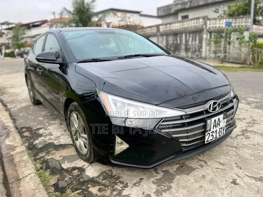 Hyundai Elantra 2019 Noir