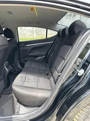 Hyundai Elantra 2019 Noir