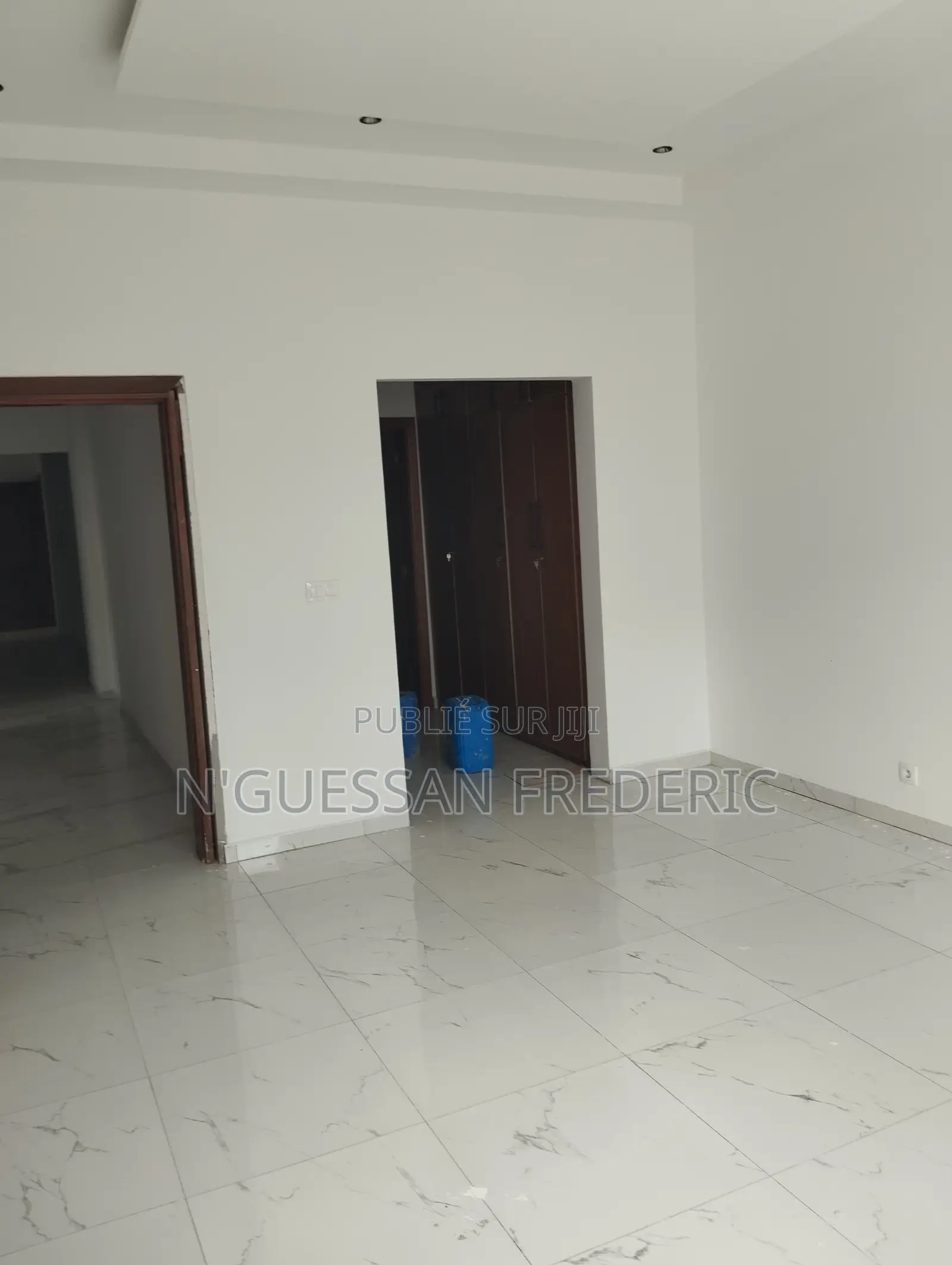 3chbre Appartement dans Marcory à Vendre