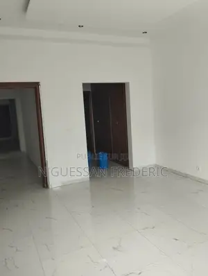 3chbre Appartement dans Marcory à Vendre