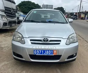 Toyota Corolla 2004 Gris