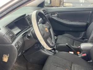 Toyota Corolla 2004 Gris