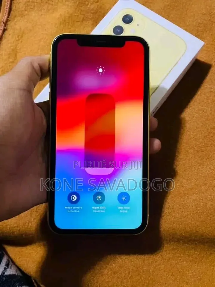 Nouveau Apple iPhone 11 128 GB Jaune