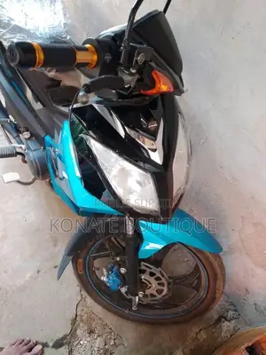 Nouveau KTM Duke 125 2023 Bleu
