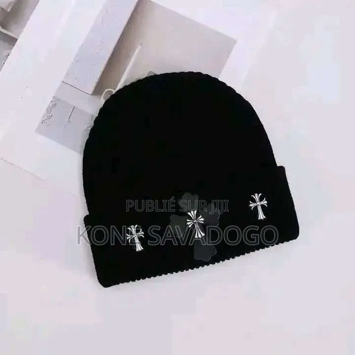 Chapeau Blanc Disponible