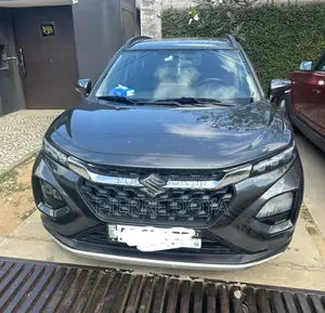 Nouveau Suzuki Fronx 2025 Gris