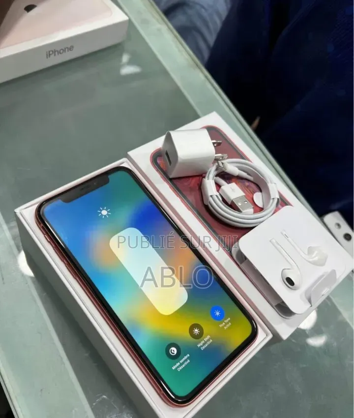 Nouveau Apple iPhone XR 128 GB Rouge
