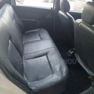 Dacia Logan 2007 Blanc cassé