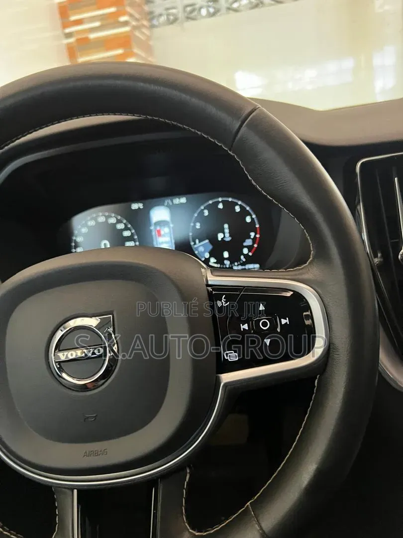 Volvo S60 2018 Noir