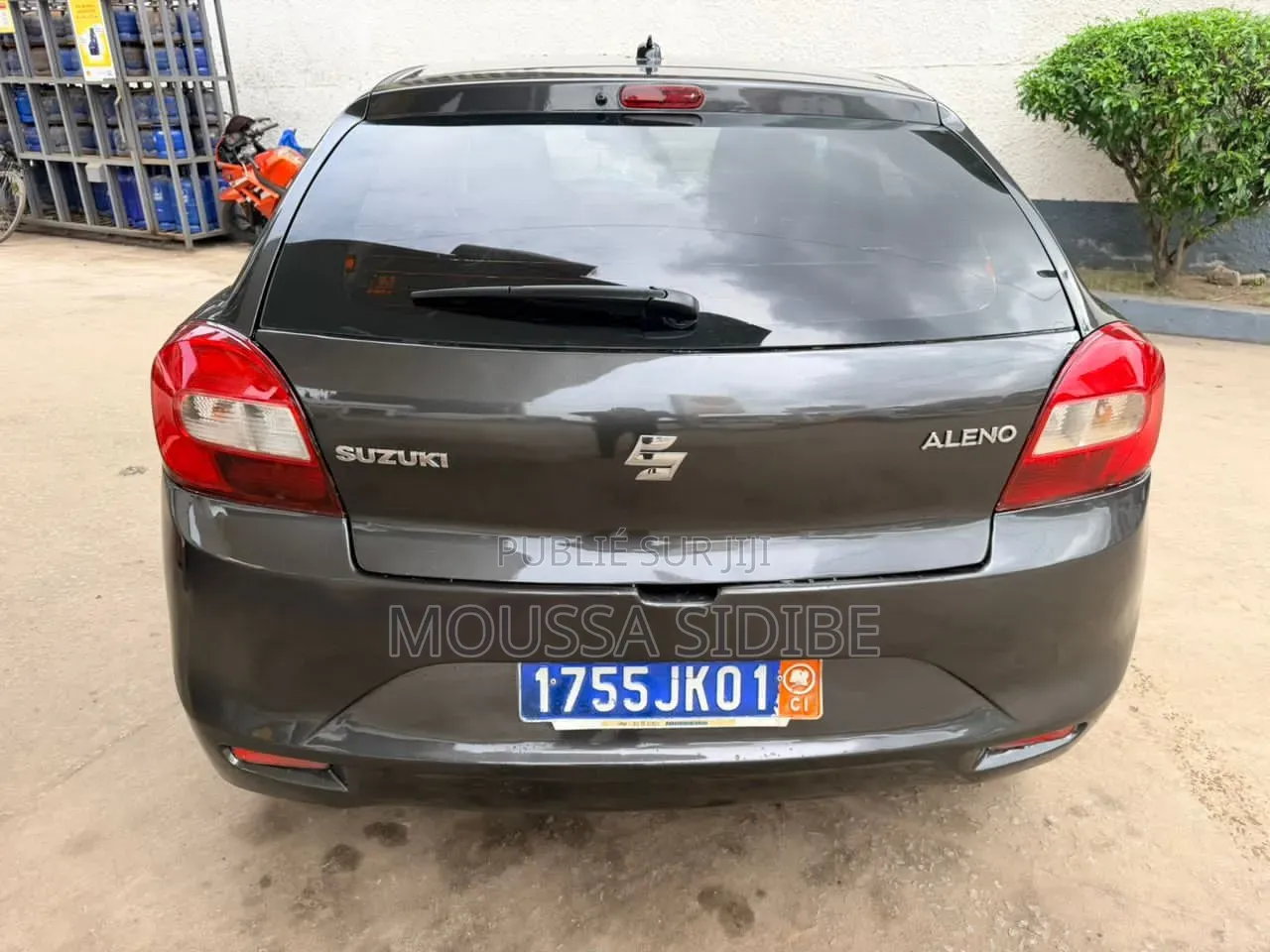 Suzuki Baleno 2019 Gris
