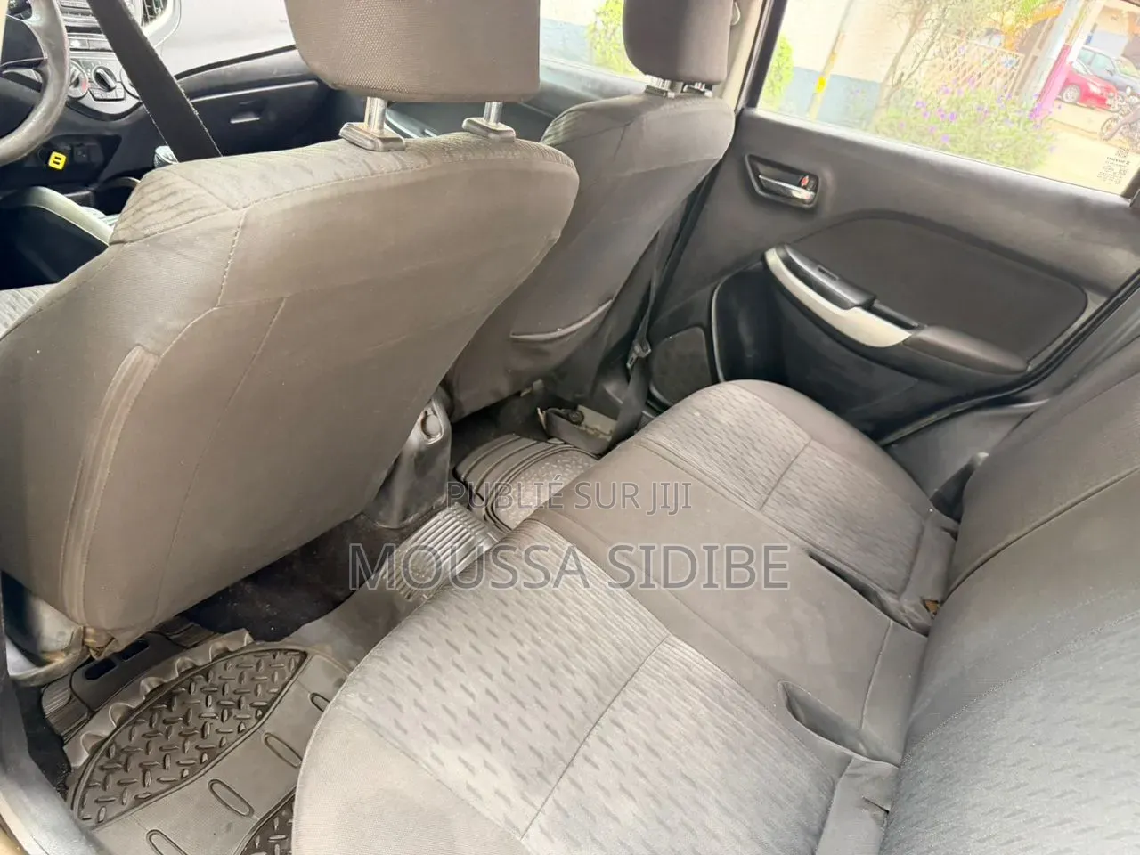Suzuki Baleno 2019 Gris