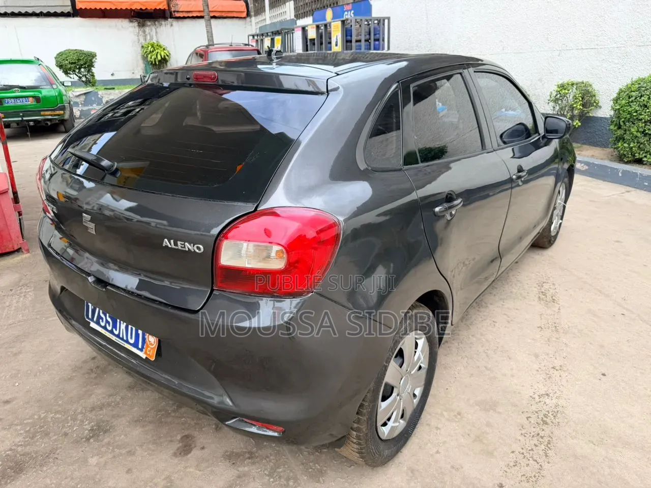 Suzuki Baleno 2019 Gris