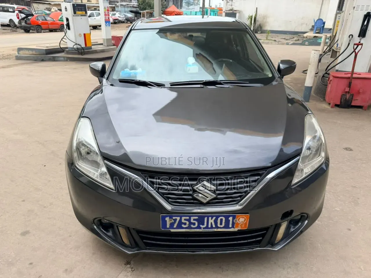 Suzuki Baleno 2019 Gris