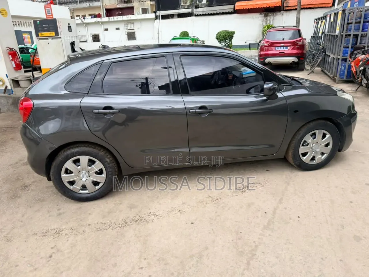 Suzuki Baleno 2019 Gris