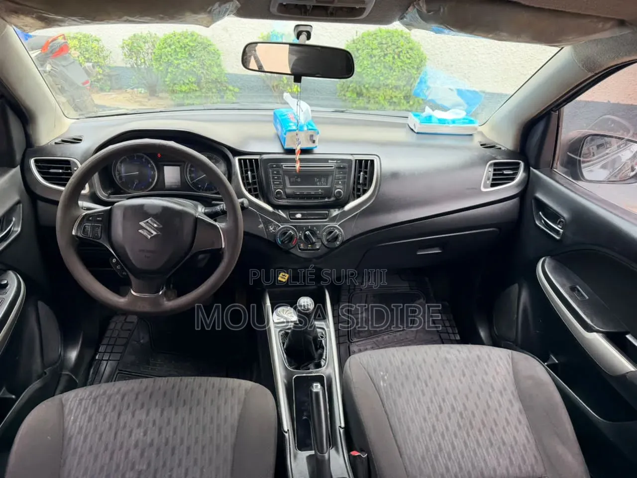 Suzuki Baleno 2019 Gris