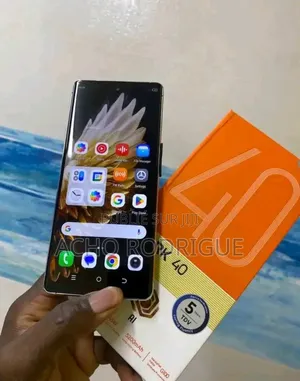 Nouveau Tecno Spark 40 Pro 256 GB Doré