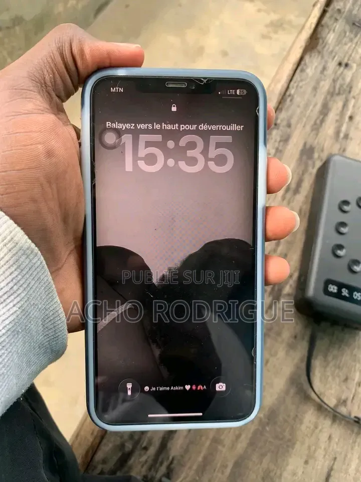 Nouveau Apple iPhone 11 Pro Max 256 GB Doré