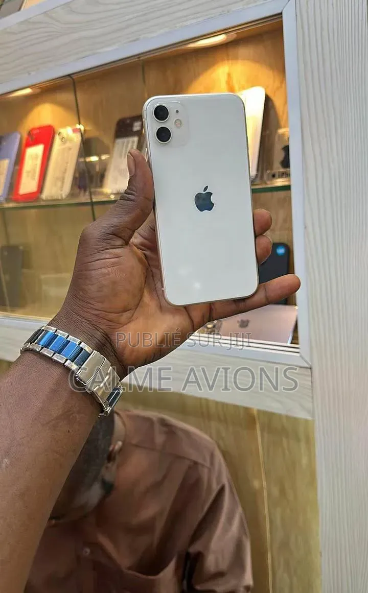 Nouveau Apple iPhone 11 64 GB Blanc
