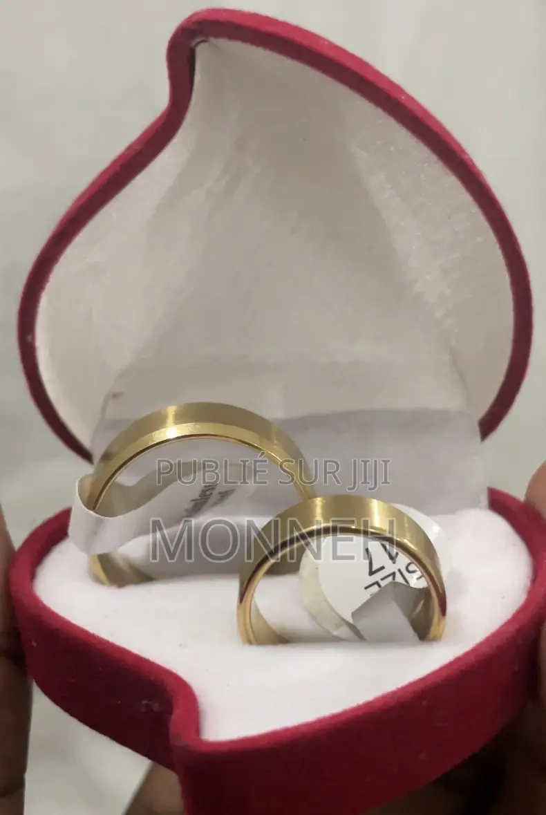 Bague Inoxydable Élégante