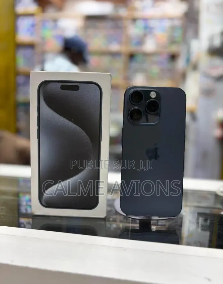 Nouveau Apple iPhone 15 Pro Max 256 GB Autre