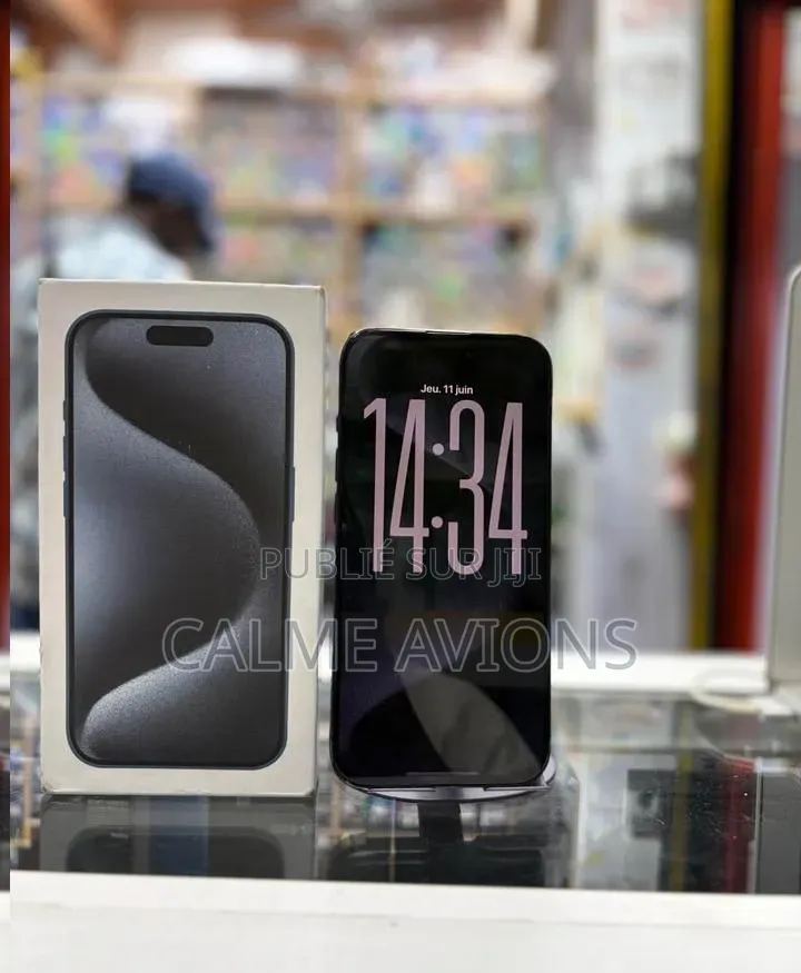 Nouveau Apple iPhone 15 Pro Max 256 GB Autre