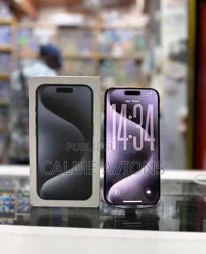 Nouveau Apple iPhone 15 Pro Max 256 GB Autre