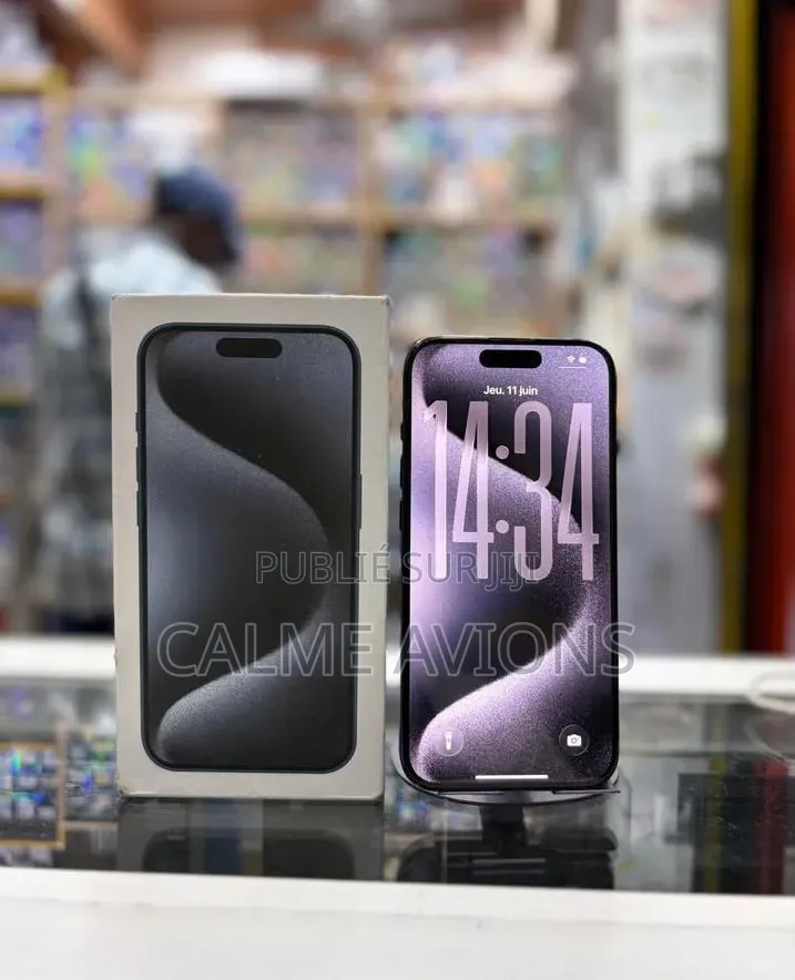 Nouveau Apple iPhone 15 Pro Max 256 GB Autre