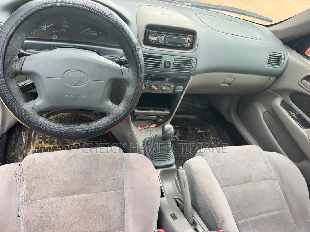 Toyota Corolla 2004 Orange