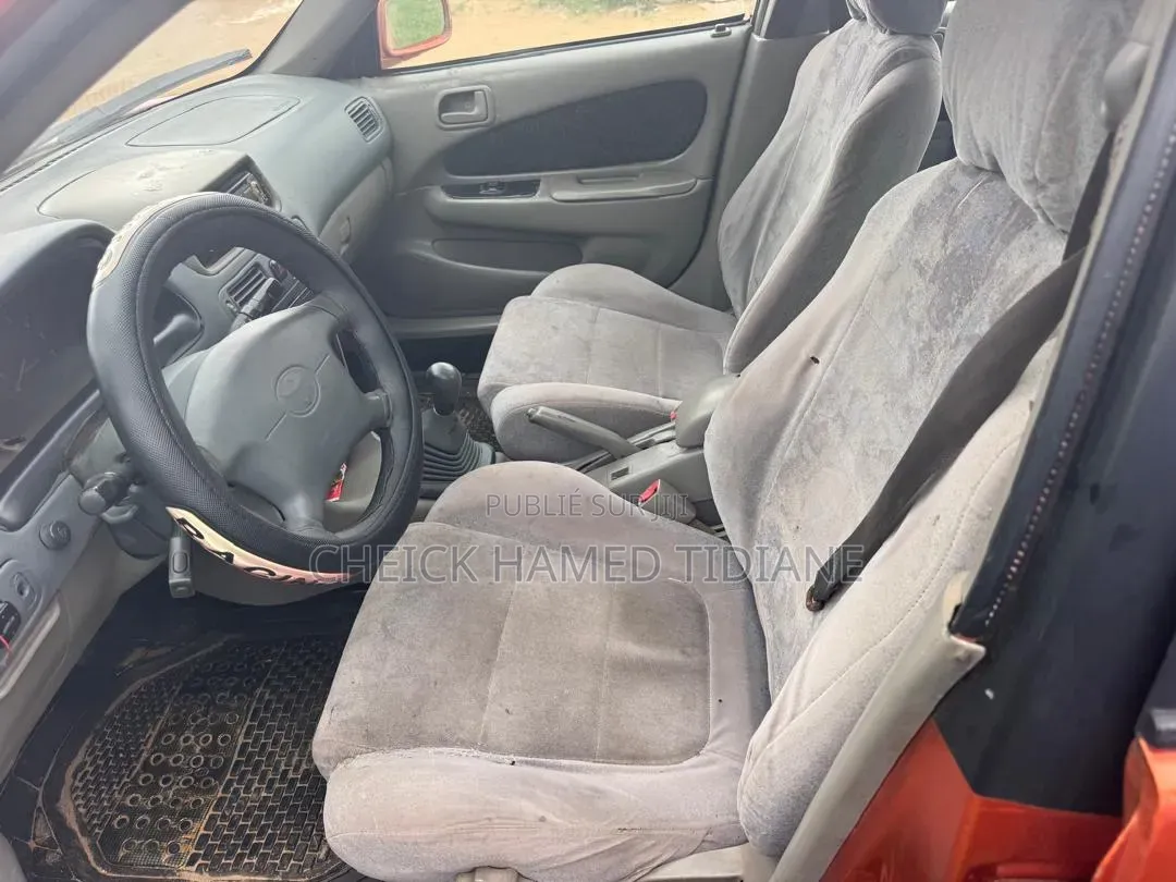 Toyota Corolla 2004 Orange