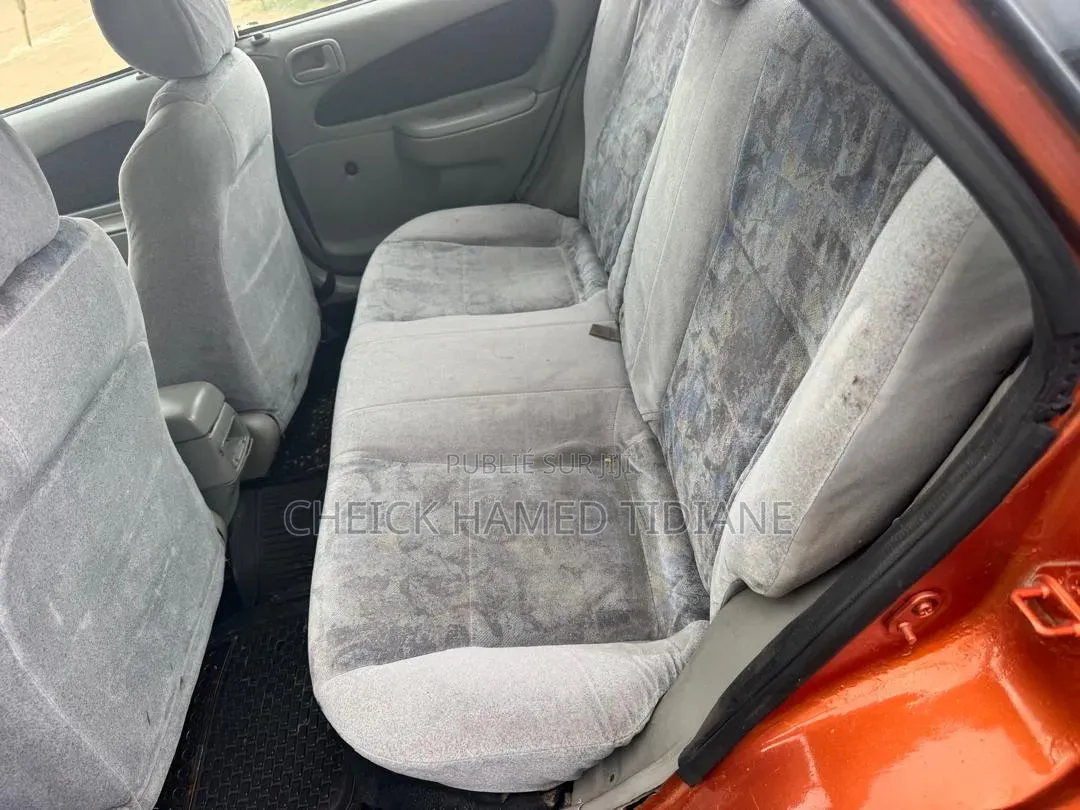 Toyota Corolla 2004 Orange