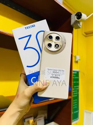 Nouveau Tecno Camon 30S Pro 256 GB Doré