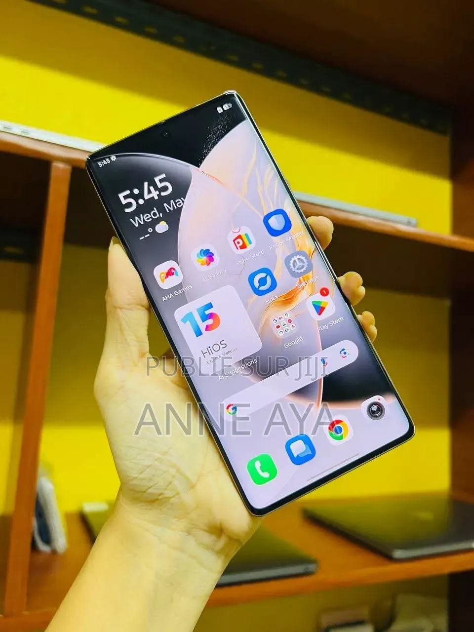 Nouveau Tecno Camon 30S Pro 256 GB Doré