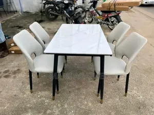 Table À Manger