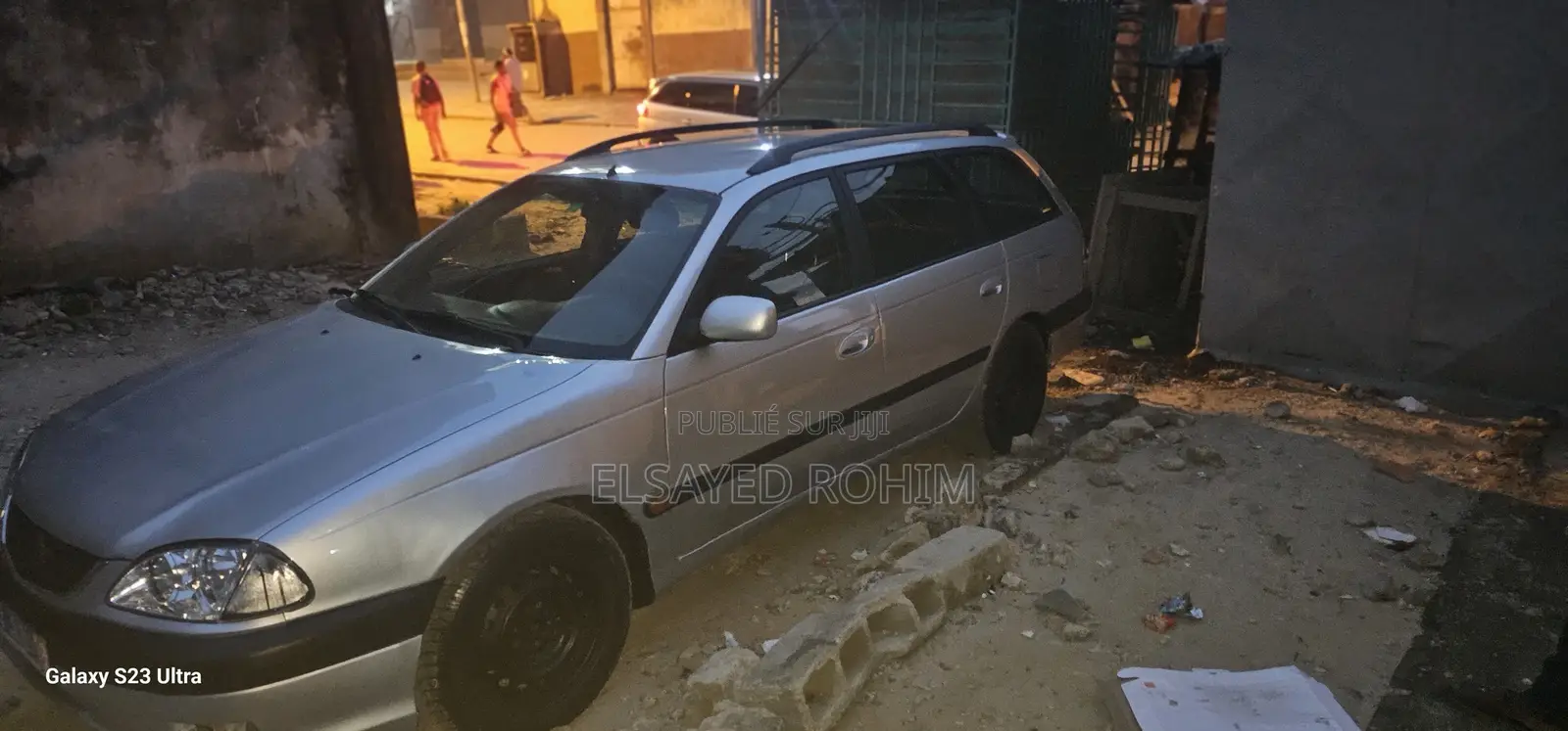 Toyota Avensis Wagon 2.0 D4 VVT-i 2000 Argenté