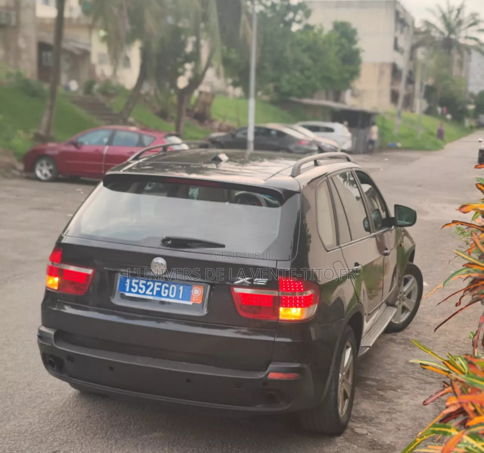 BMW X5 xDrive30i AWD (3.0L 6cyl 6A) 2010 Noir