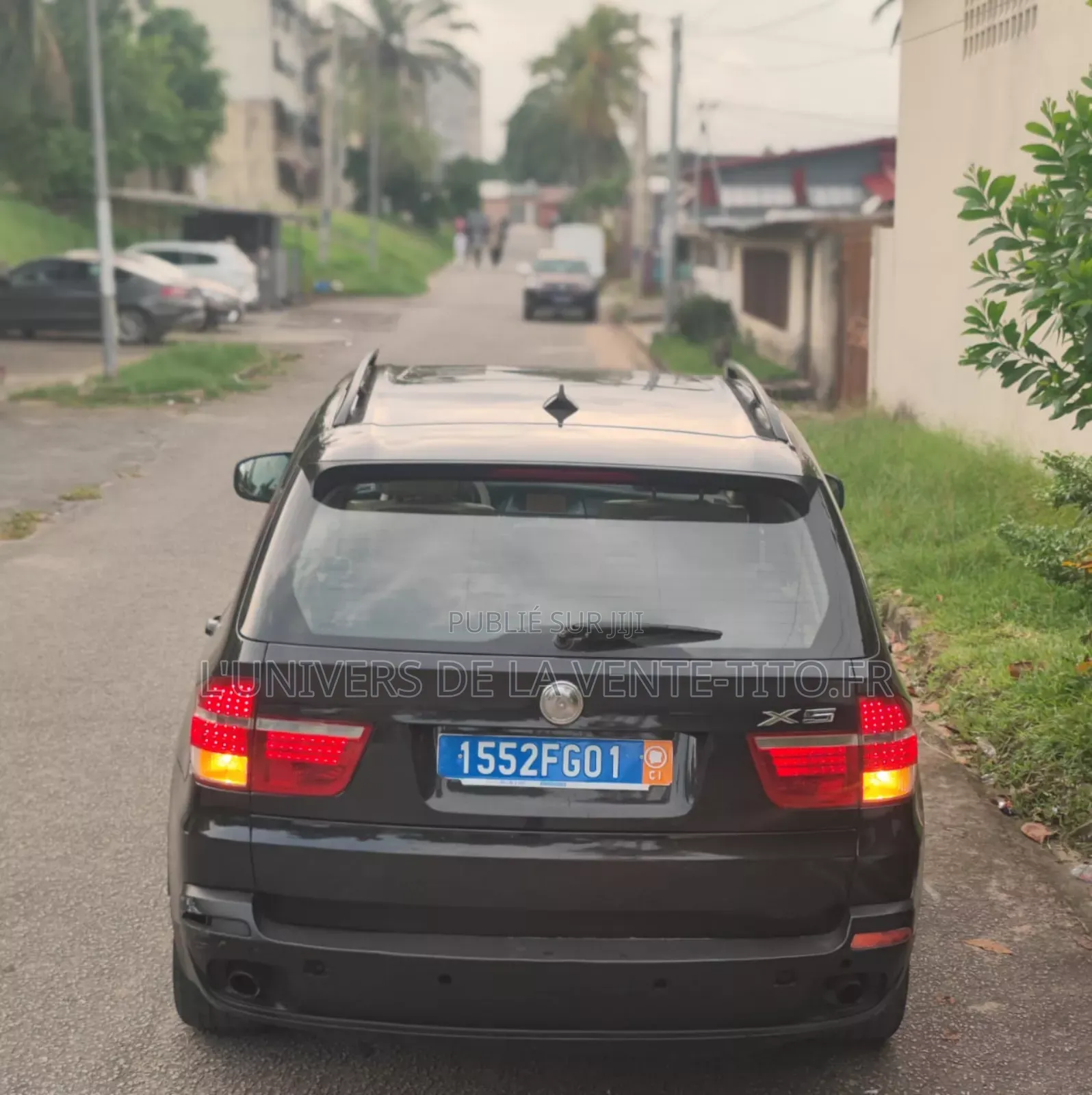 BMW X5 xDrive30i AWD (3.0L 6cyl 6A) 2010 Noir