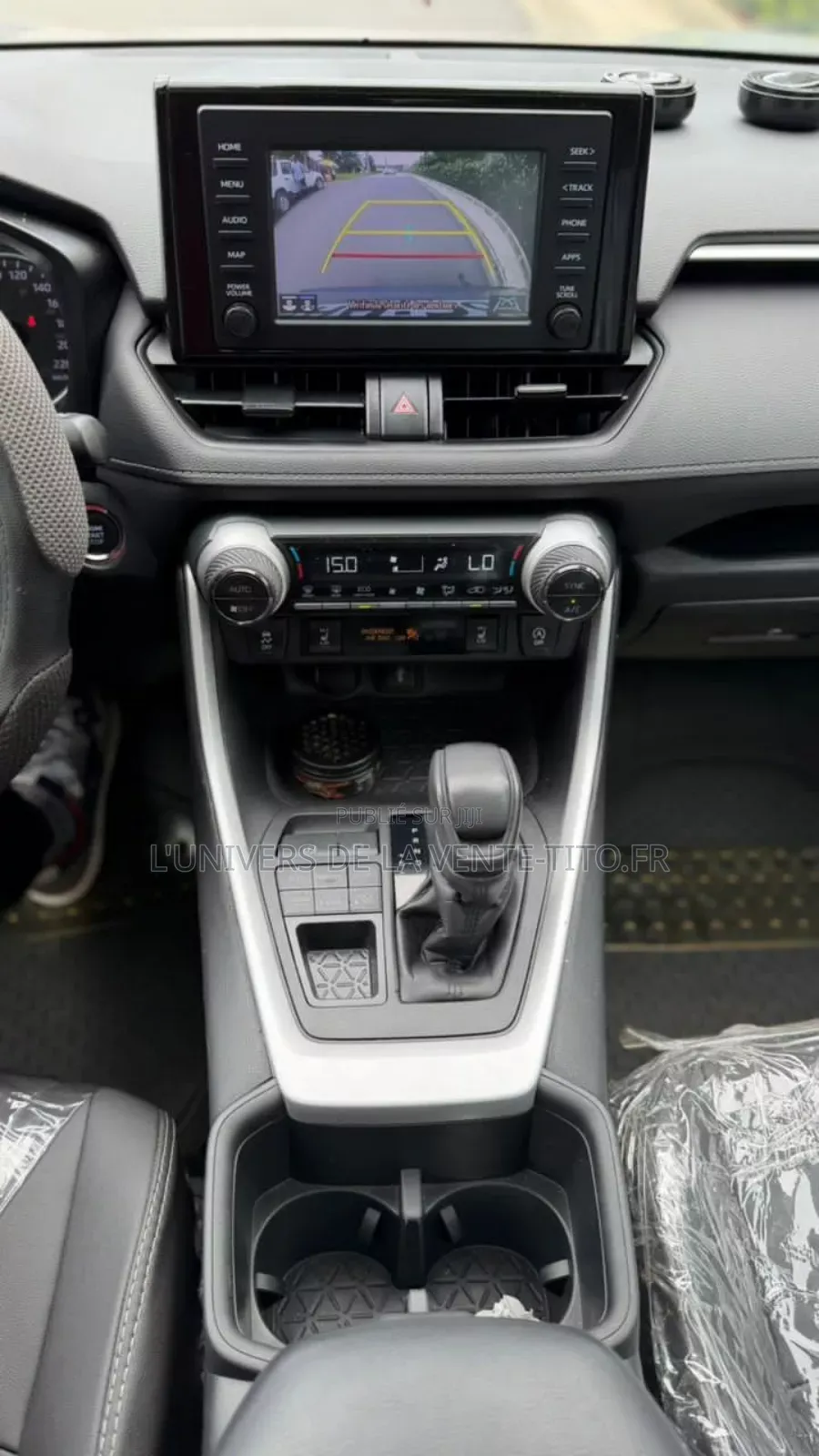 Toyota RAV4 XLE 2021 Gris
