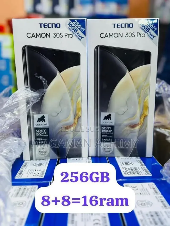 Nouveau Tecno Camon 30 Pro 5G 256 GB Doré